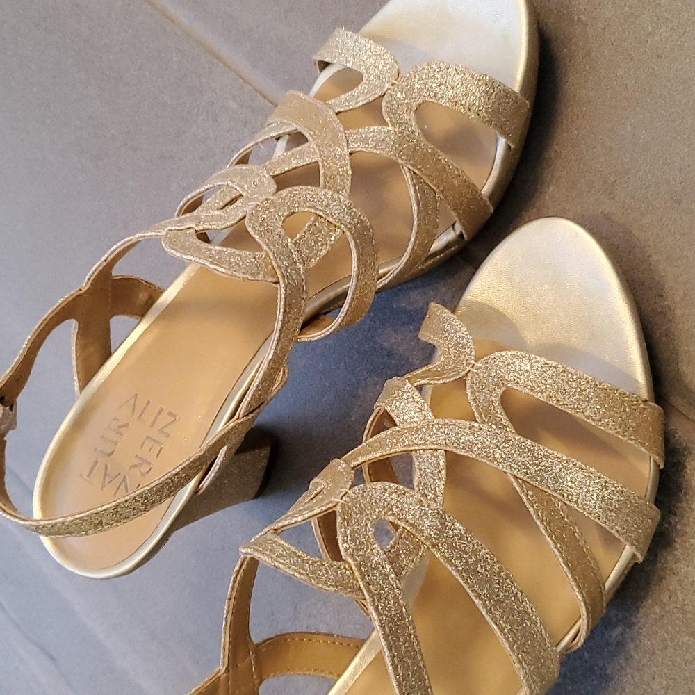 Naturalizer sandals